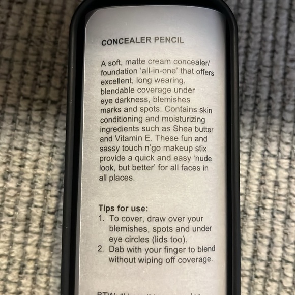 NUDESTIX Concealer Pencil w sharpener Medium - Picture 4 of 4